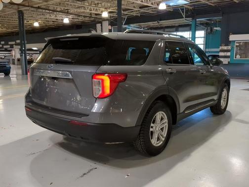 Carbonized Gray Metallic 2022 Ford Explorer XLT