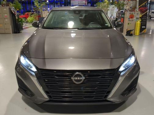 Gun Metallic 2024 Nissan Altima 2.5 SV