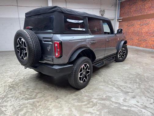 2021 Ford Bronco Outer Banks