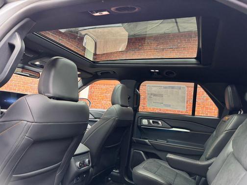 Space White Metallic 2026 Ford Explorer Tremor