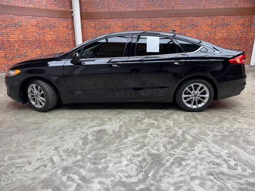 2020 Ford Fusion Hybrid SE