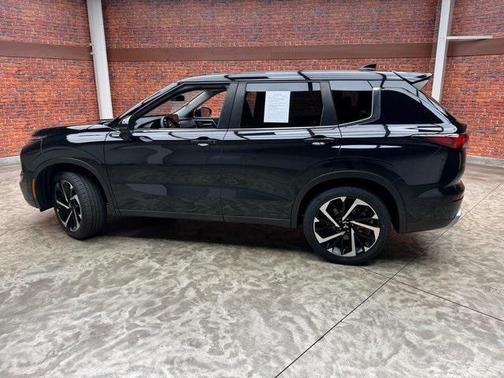 2022 Mitsubishi Outlander Black Edition S-AWC