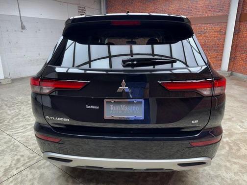 2022 Mitsubishi Outlander Black Edition S-AWC