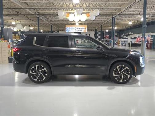 2022 Mitsubishi Outlander Black Edition S-AWC