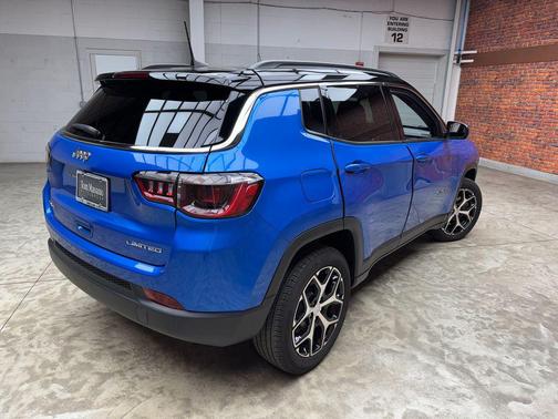 Hydro Blue Pearlcoat 2024 Jeep Compass Limited