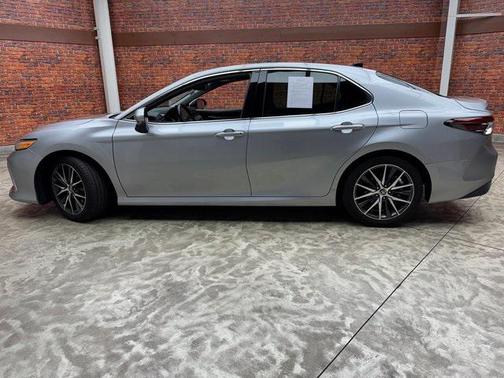 2021 Toyota Camry XLE
