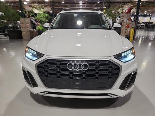 2024 Audi Q5 45 S line Premium Plus