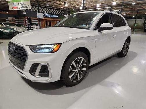 2024 Audi Q5 45 S line Premium Plus