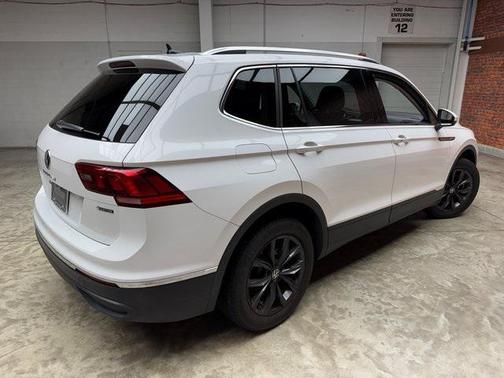 2022 Volkswagen Tiguan 2.0T SE 4MOTION