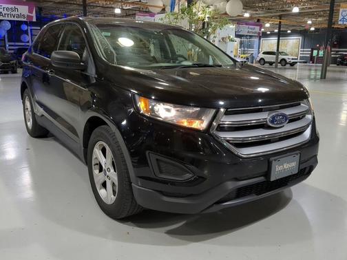 Shadow Black 2018 Ford Edge SE