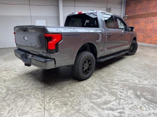 2025 Ford F-150 Lightning XLT