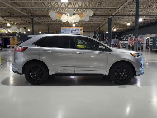2024 Ford Edge ST Line
