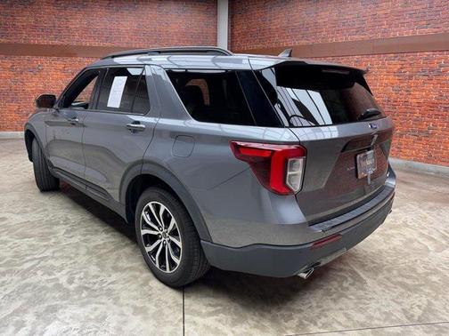 2022 Ford Explorer ST-Line