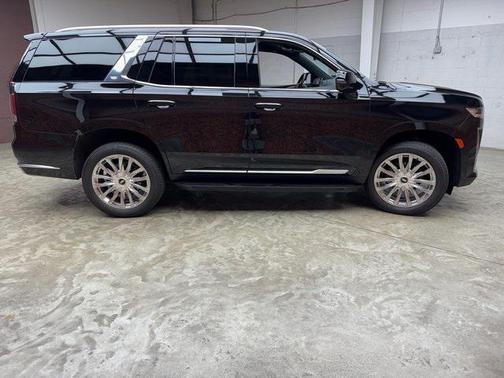 2022 Cadillac Escalade Luxury