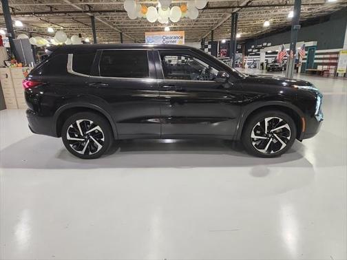 2022 Mitsubishi Outlander ES 2.5 S-AWC