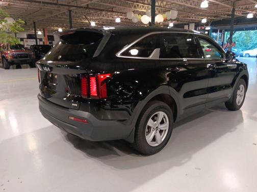 Ebony Black 2023 Kia Sorento LX