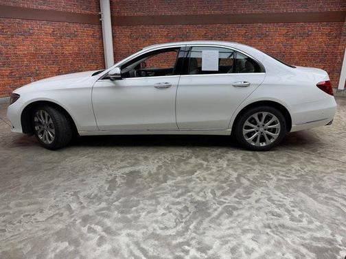 2017 Mercedes-Benz E-Class 4MATIC