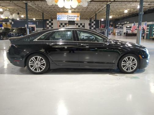 2016 Lincoln MKZ Base