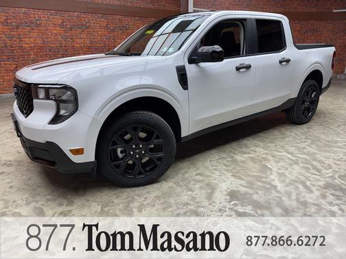 Oxford White 2025 Ford Maverick XLT