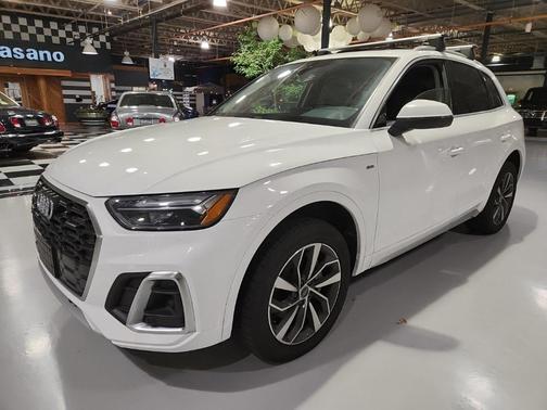 2023 Audi Q5 45 S line Premium Plus