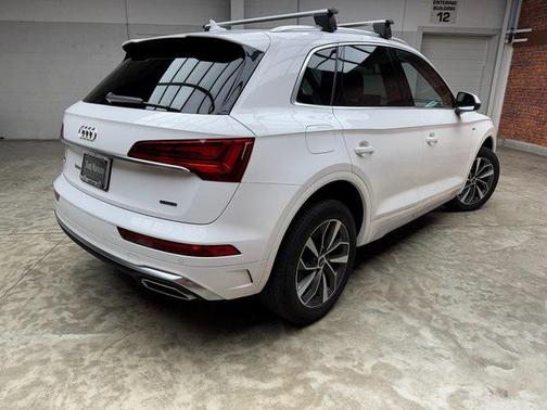 2023 Audi Q5 45 S line Premium Plus