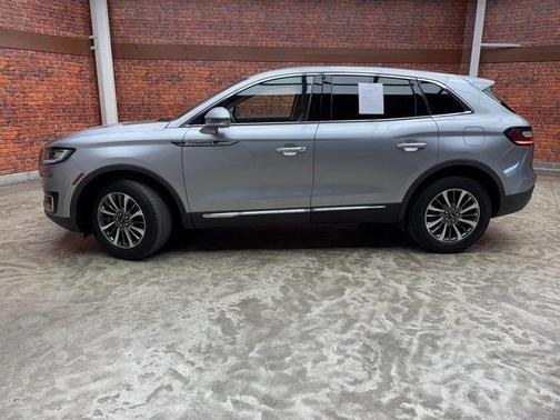2020 Lincoln Nautilus Standard