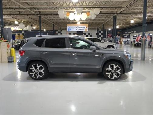 2023 Volkswagen Taos 1.5T SEL