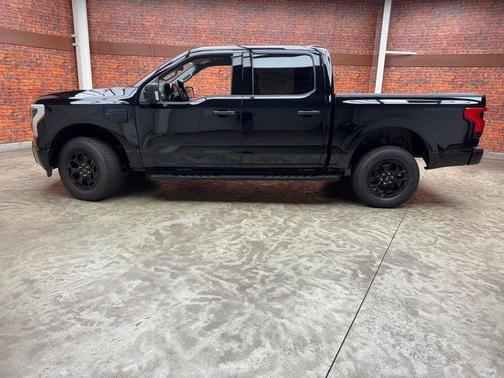 2025 Ford F-150 Lightning XLT