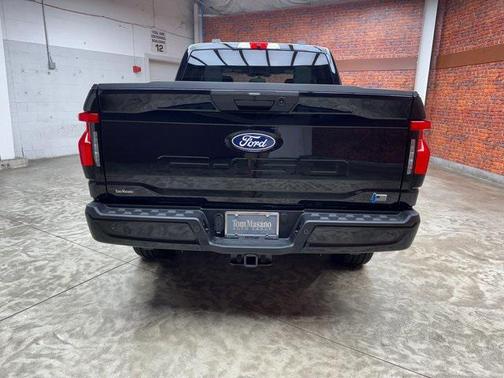 2025 Ford F-150 Lightning XLT