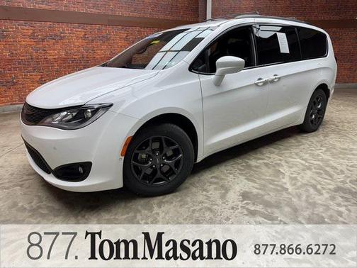 2020 Chrysler Pacifica Touring-L Plus