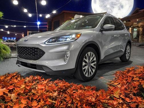 2022 Ford Escape Titanium