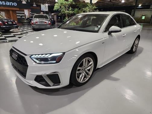 2022 Audi A4 45 S line Premium Plus