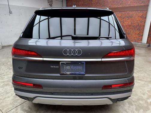 2025 Audi Q7 55 Premium Plus