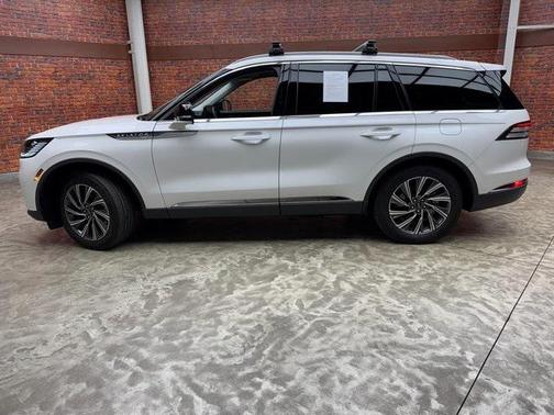 2025 Lincoln Aviator Premiere