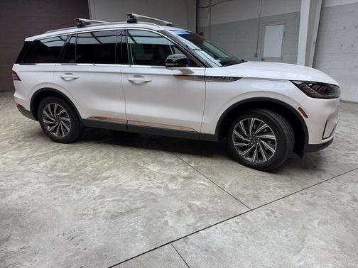 2025 Lincoln Aviator Premiere