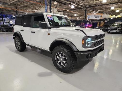 2023 Ford Bronco Badlands