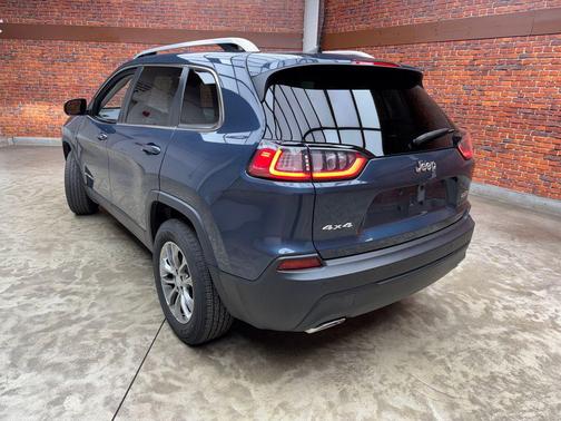 Slate Blue Pearlcoat 2021 Jeep Cherokee Latitude Lux