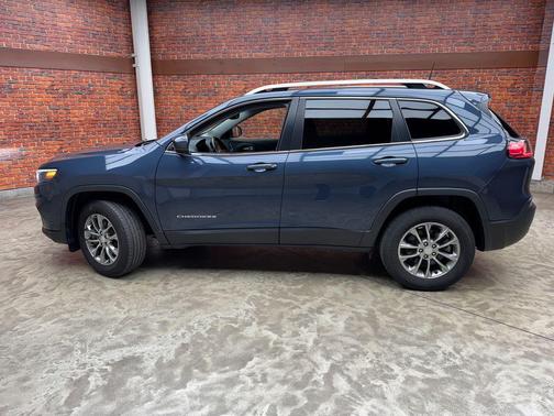 Slate Blue Pearlcoat 2021 Jeep Cherokee Latitude Lux