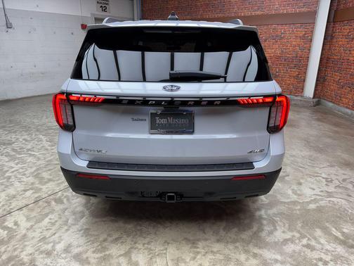 Space White Metallic 2026 Ford Explorer Active