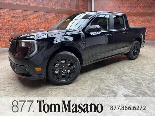 2025 Ford Maverick Lobo Standard
