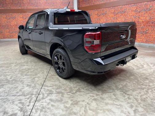 2025 Ford Maverick Lobo Standard