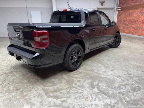 2025 Ford Maverick Lobo Standard