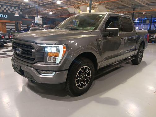 Carbonized Gray Metallic 2023 Ford F-150 XLT