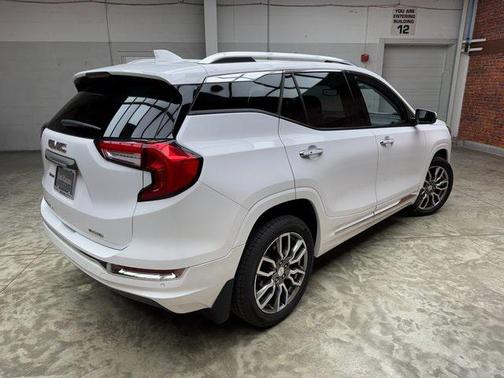 2022 GMC Terrain Denali