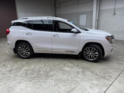 2022 GMC Terrain Denali