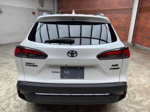 2024 Toyota Corolla Hybrid SE