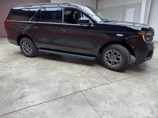 2025 Ford Expedition Max Active 4x4