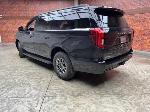 2025 Ford Expedition Max Active 4x4