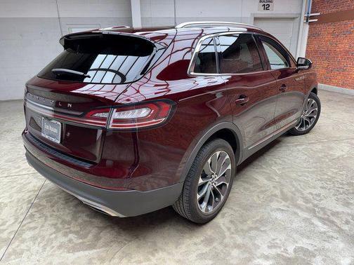 2022 Lincoln Nautilus Reserve