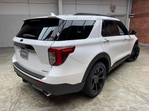 2022 Ford Explorer ST-Line